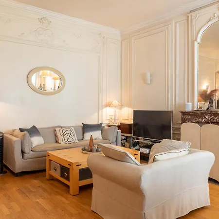 Appartamento French Country-style 4bd Ternes