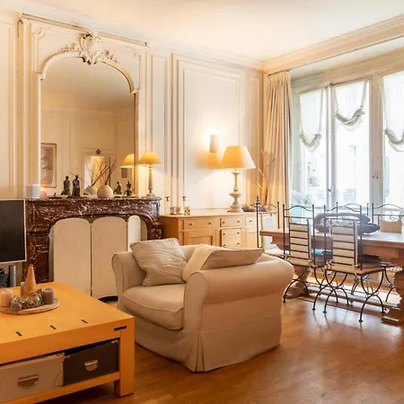 Appartamento French Country-style 4bd Ternes Parigi